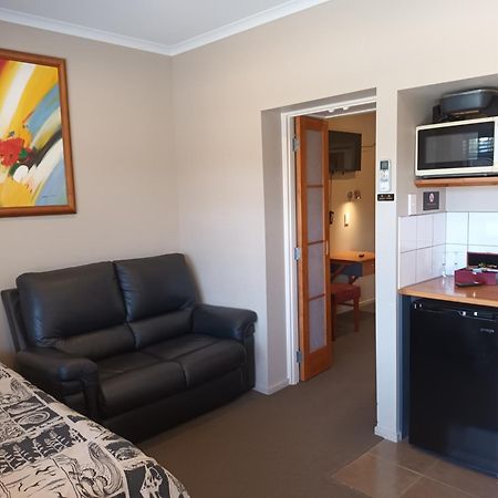 טוראנגי Tongariro Junction Accommodation מראה חיצוני תמונה